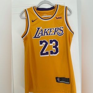 Lakers Lebron jersey